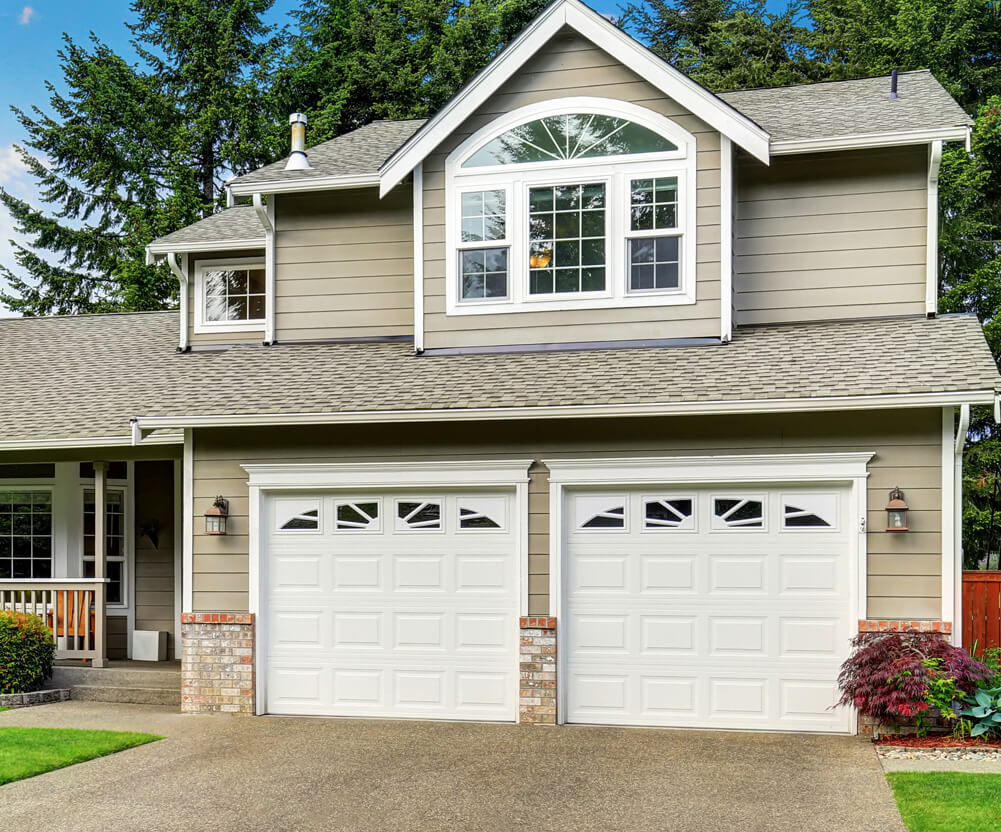 Energy efficient asphalt roof replacement in Oak Grove, OR