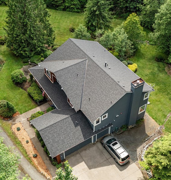 Replacement asphalt shingles on residential home in Vancouver, WA